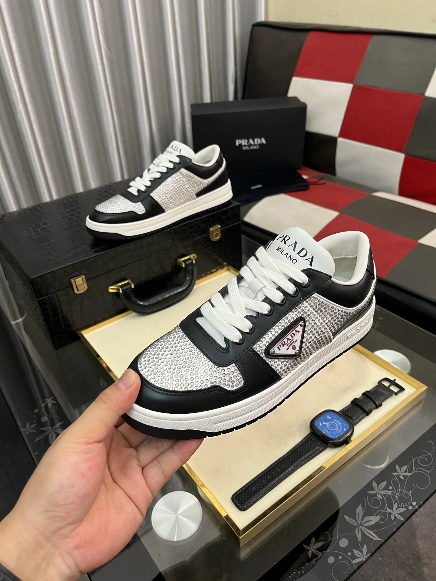 Men's shoes 💰680⌚️⌚️【PRADA】Prada - high-end quality original order 🔍🔍🔍casual sports shoes - Upper: 🔝 Nappa calfskin, perforated calfskin, shoe body sewn brand metal fasteners, tongue screen-printed high frequency brand logo - Lining: water-dyed cowhide - Outsole: ultra-light TPU foam rubber; two-color molded outsole -Ultra-high quality control and fine workmanship: outstanding (high-end, extravagance, class) -Size: 38-44 (45, can be customized)